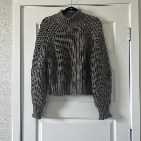 H&M Sweaters - H&M Knit Turtleneck Sweater